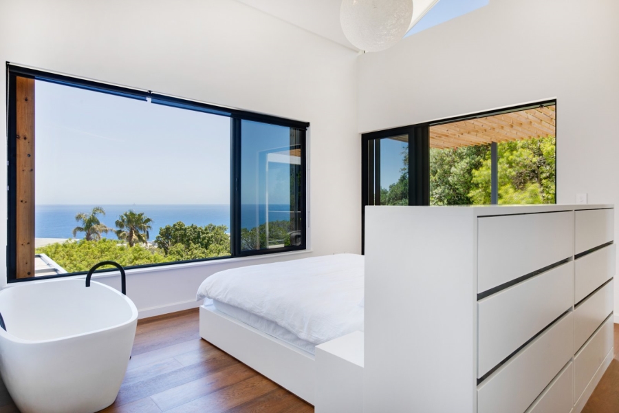 To Let 4 Bedroom Property for Rent in Bakoven Western Cape